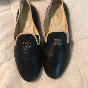 Chanel Leather Chained Black Beige Flats